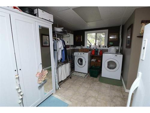 13 Big Springs Drive Se, Airdrie, AB - Indoor Photo Showing Laundry Room