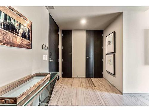 1807-108 9 Avenue Sw, Calgary, AB - Indoor