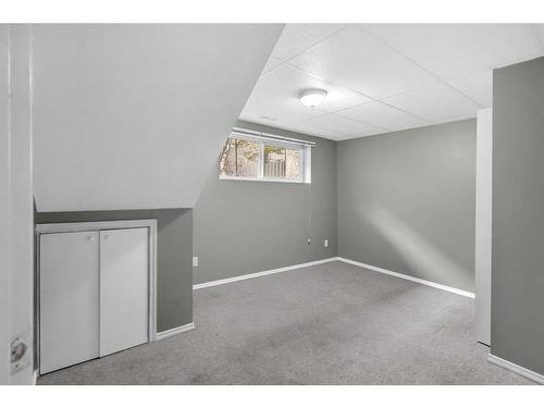 87-6915 Ranchview Drive Nw, Calgary, AB - Indoor Photo Showing Other Room