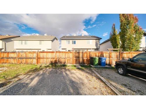 15 Elgin Meadows Gardens Se, Calgary, AB - Outdoor