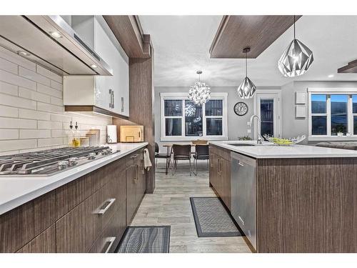 111 Sherview Grove Nw, Calgary, AB - Indoor Photo Showing Kitchen With Upgraded Kitchen