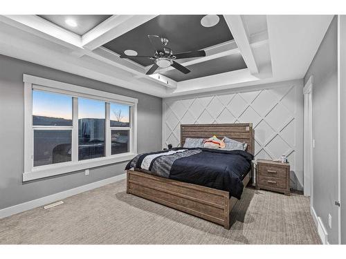 111 Sherview Grove Nw, Calgary, AB - Indoor Photo Showing Bedroom