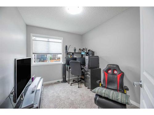 32 Auburn Meadows Avenue Se, Calgary, AB - Indoor Photo Showing Office