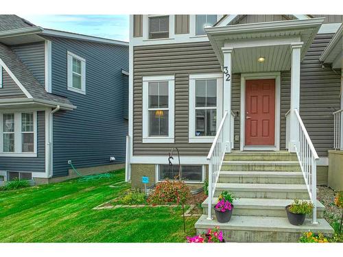 32 Auburn Meadows Avenue Se, Calgary, AB - Outdoor With Facade