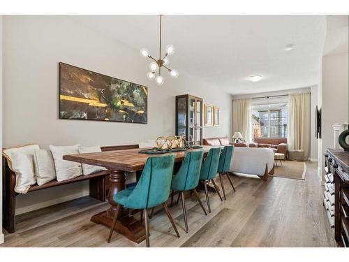 25 Creekside Boulevard Sw, Calgary, AB - Indoor Photo Showing Dining Room