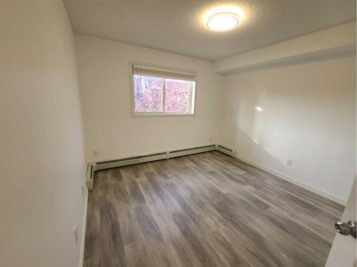 4319-4975 130 Avenue Se, Calgary, AB - Indoor Photo Showing Other Room