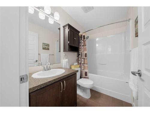 98 Williamstown Landing Nw, Airdrie, AB - Indoor Photo Showing Bathroom