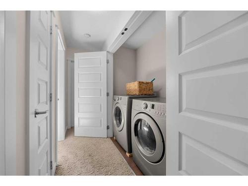 98 Williamstown Landing Nw, Airdrie, AB - Indoor Photo Showing Laundry Room