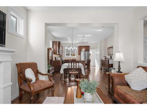 98 Williamstown Landing Nw, Airdrie, AB - Indoor Photo Showing Living Room