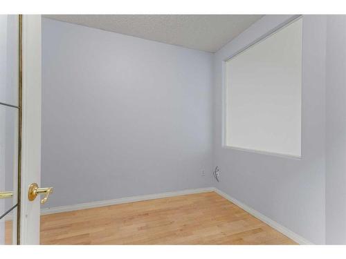 206-1026 12 Avenue Sw, Calgary, AB - Indoor Photo Showing Other Room