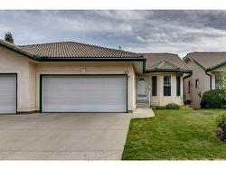 97 Strathearn Gardens SW Calgary, AB T3H 2R1