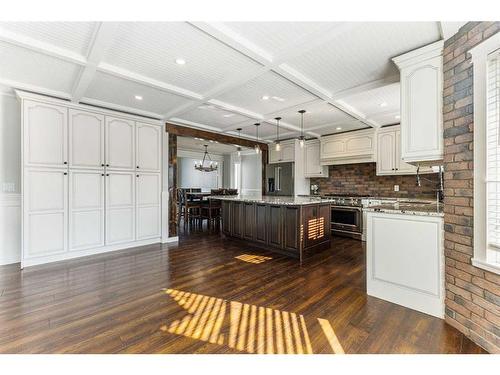 311 Hawkland Place Nw, Calgary, AB - Indoor Photo Showing Kitchen With Upgraded Kitchen