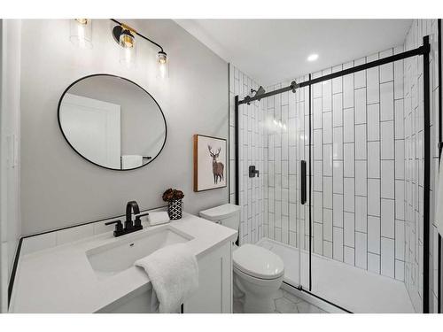 343 Weddenburn Road Se, Calgary, AB - Indoor Photo Showing Bathroom