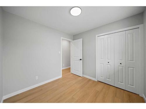 343 Weddenburn Road Se, Calgary, AB - Indoor