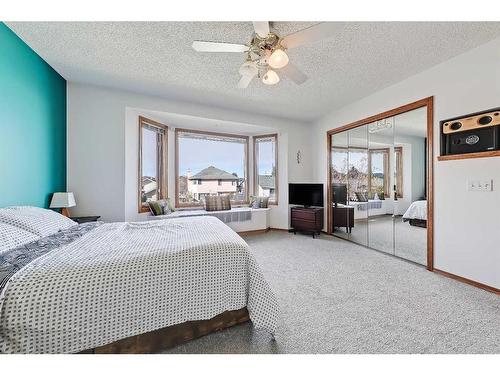 24 Del Ray Place Ne, Calgary, AB - Indoor Photo Showing Bedroom