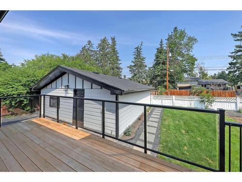 38 Glenside Drive Sw, Calgary, AB - Outdoor With Deck Patio Veranda With Exterior