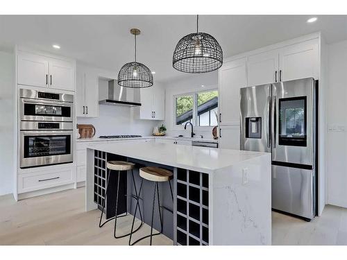 38 Glenside Drive Sw, Calgary, AB - Indoor Photo Showing Kitchen With Stainless Steel Kitchen With Upgraded Kitchen