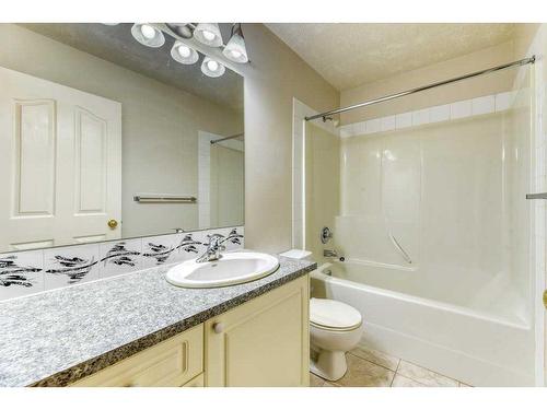 338 Mt Douglas Manor Se, Calgary, AB - Indoor Photo Showing Bathroom