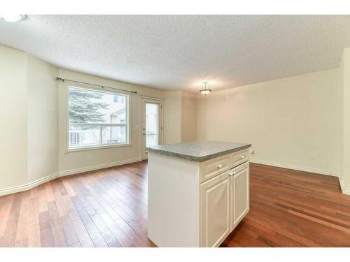 338 Mt Douglas Manor Se, Calgary, AB - Indoor