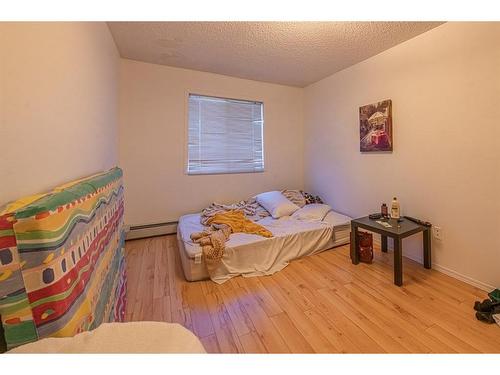 2112-20 Harvest Rose Park Ne, Calgary, AB - Indoor Photo Showing Bedroom