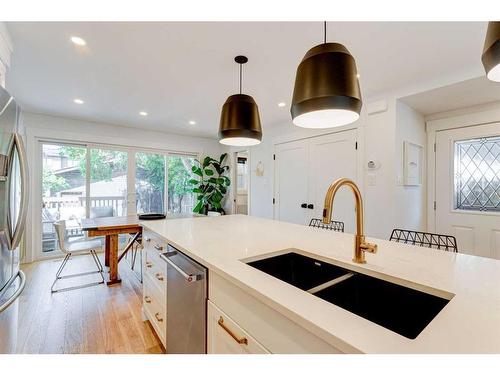 2213 26A Street Sw, Calgary, AB - Indoor Photo Showing Kitchen With Double Sink