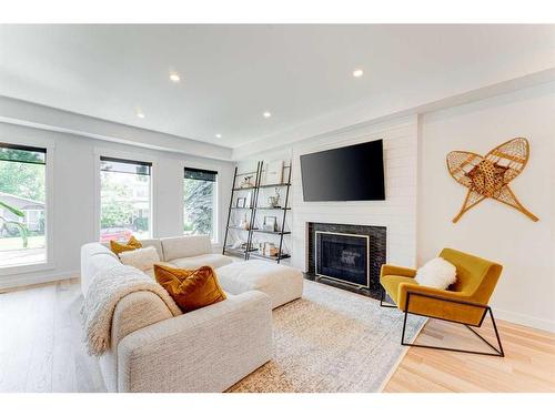 2213 26A Street Sw, Calgary, AB - Indoor Photo Showing Living Room With Fireplace