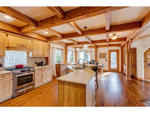 100-352246 242 Avenue West, Rural Foothills County, AB - Indoor Photo Showing Kitchen