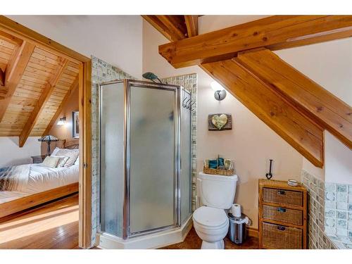 100-352246 242 Avenue West, Rural Foothills County, AB - Indoor Photo Showing Bathroom