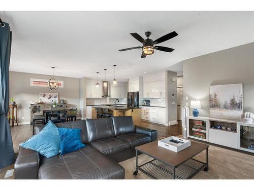 421 River Heights Drive, Cochrane, AB - Indoor Photo Showing Living Room