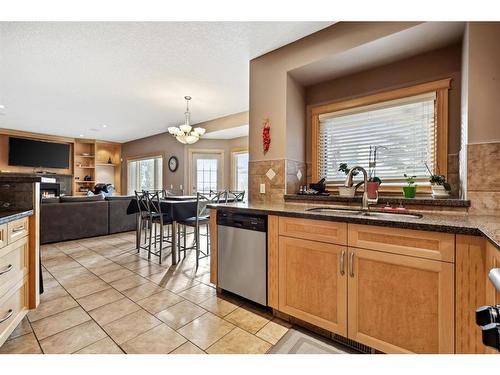 71 Kincora View Nw, Calgary, AB - Indoor Photo Showing Kitchen