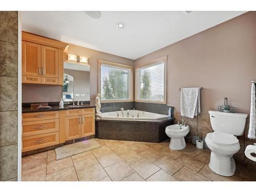 71 Kincora View Nw, Calgary, AB - Indoor Photo Showing Bathroom