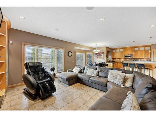 71 Kincora View Nw, Calgary, AB - Indoor Photo Showing Living Room