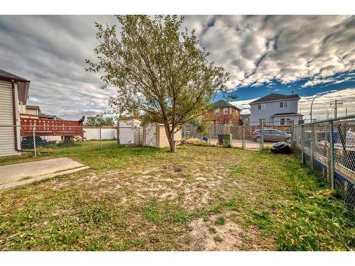 80 Saddlecreek Terrace Ne, Calgary, AB - Outdoor