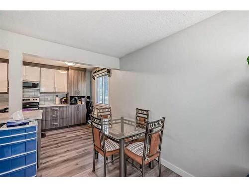 304-4328 4 Street Nw, Calgary, AB - Indoor