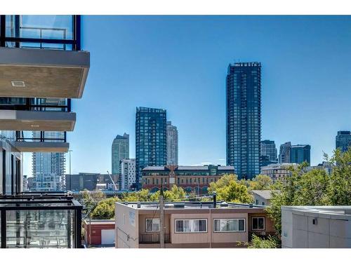 407-123 4 Street Ne, Calgary, AB - Outdoor With Balcony