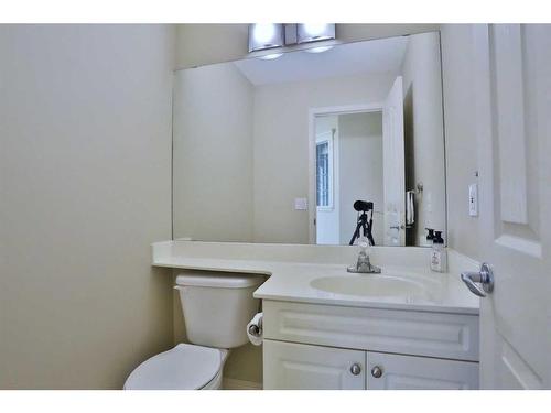 4642 Hamptons Way Nw, Calgary, AB - Indoor Photo Showing Bathroom