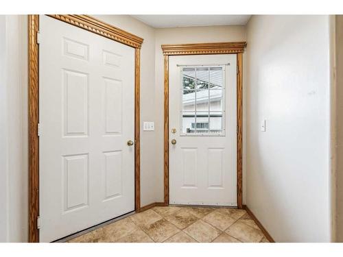 2 Wellington Cove, Strathmore, AB - Indoor Photo Showing Other Room