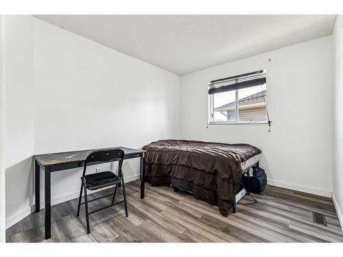 44 Martinwood Mews Ne, Calgary, AB - Indoor Photo Showing Bedroom