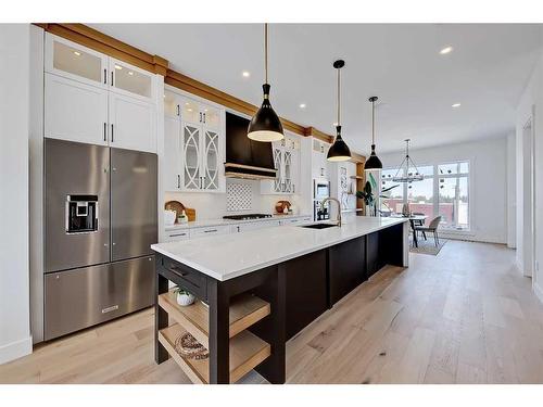 3011 33 Street Sw, Calgary, AB - Indoor Photo Showing Kitchen With Stainless Steel Kitchen With Upgraded Kitchen