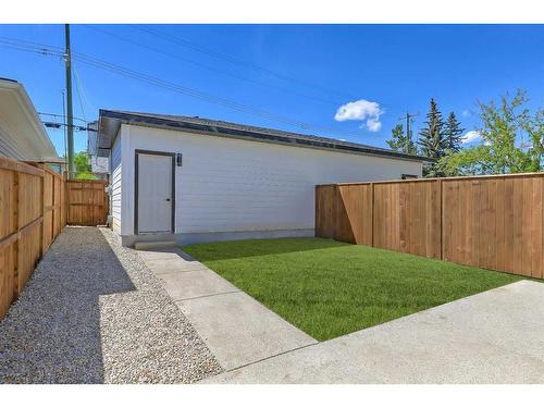 3011 33 Street Sw, Calgary, AB - Outdoor