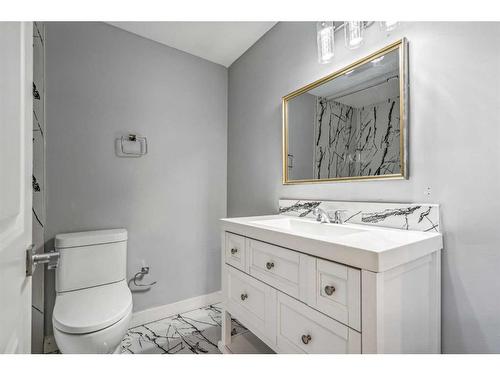 217 Rainbow Falls Glen, Chestermere, AB - Indoor Photo Showing Bathroom