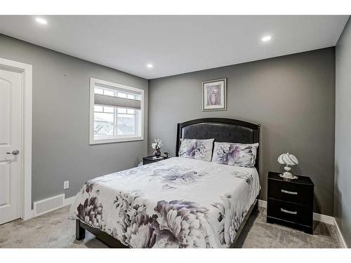 32 Legacy Cove Se, Calgary, AB - Indoor Photo Showing Bedroom