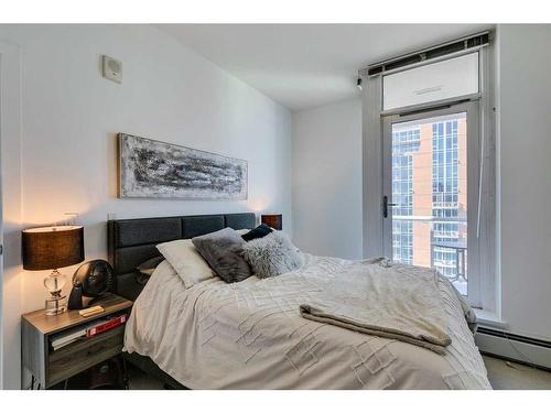 1702-1500 7 Street Sw, Calgary, AB - Indoor Photo Showing Bedroom