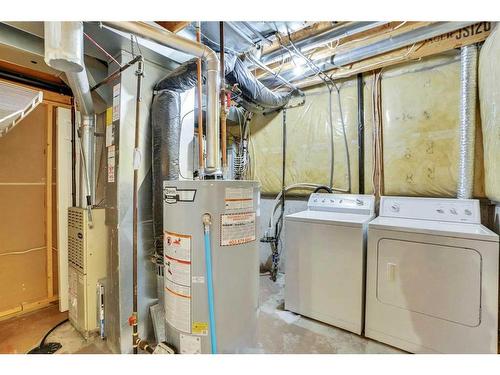 26 Citadel Peak Mews Nw, Calgary, AB - Indoor Photo Showing Laundry Room