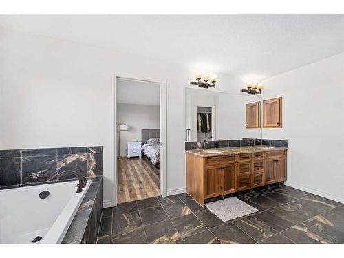 30 Riviera View South, Cochrane, AB - Indoor