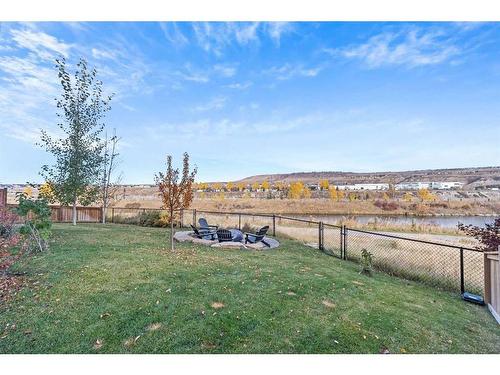 30 Riviera View South, Cochrane, AB - Outdoor