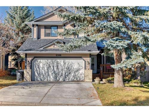 9306 Santana Crescent Nw, Calgary, AB - Outdoor With Facade