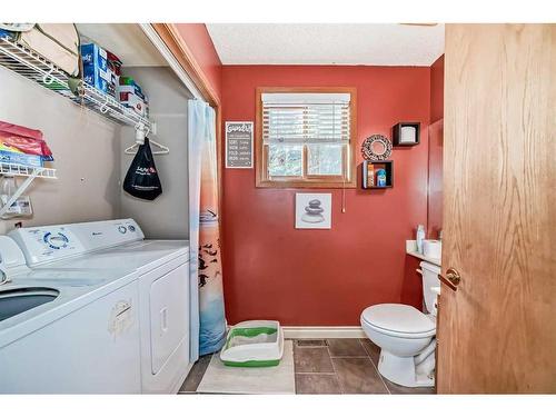 9306 Santana Crescent Nw, Calgary, AB - Indoor Photo Showing Laundry Room