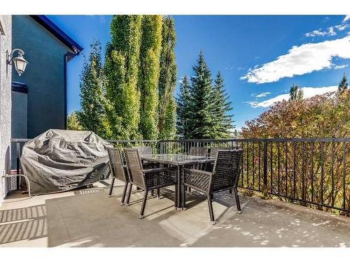 39 Rockcliff Landing Nw, Calgary, AB - Outdoor