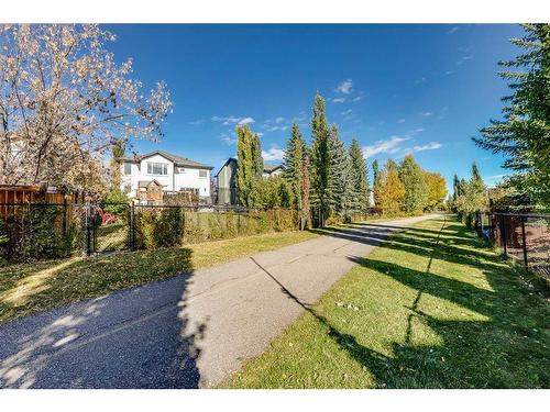 39 Rockcliff Landing Nw, Calgary, AB - Outdoor